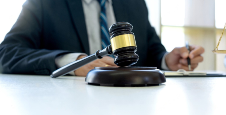 Advogado Administrativo