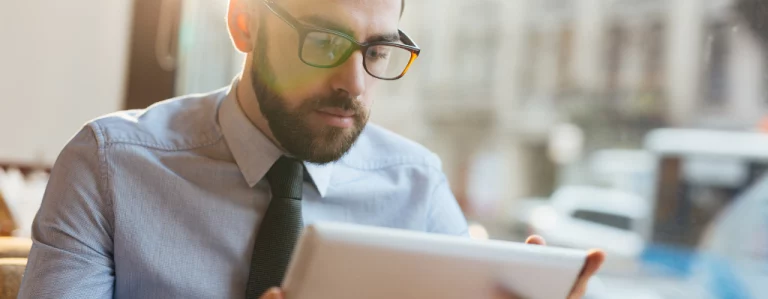 Como contratar um advogado pela internet? Entenda mais sobre esse assunto