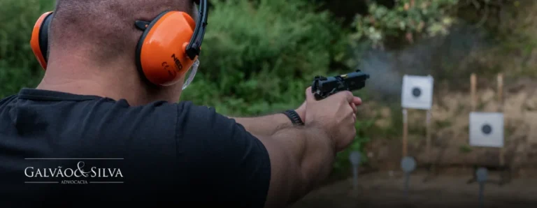 Regulamentação do Porte de Armas: Direitos, Restrições e Penalidades