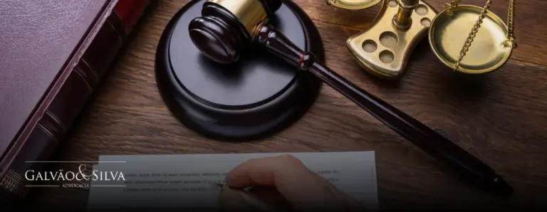 Precisa Entrar com Ação Contra o Governo? Veja o Passo a Passo Jurídico