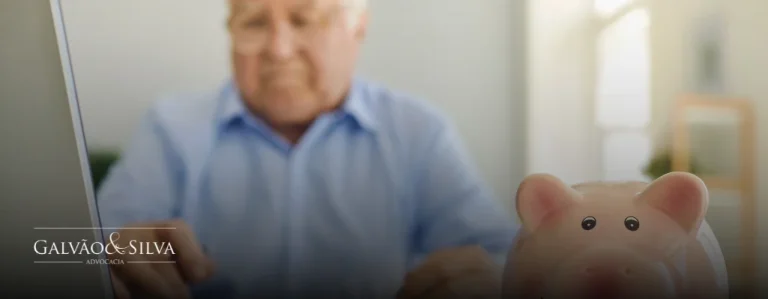 Aposentadoria compulsória: o que é, como funciona e seus efeitos