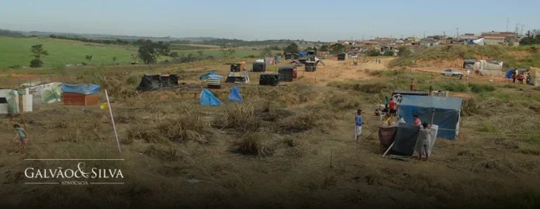 Como agir em casos de invasão de terra: guia jurídico essencial