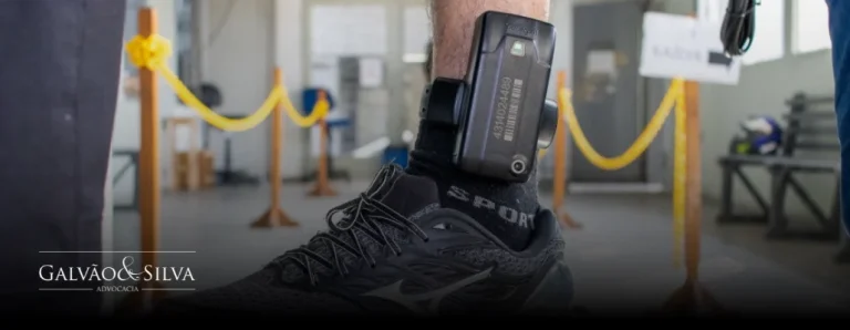 Tornozeleira eletrônica: quais os impactos na rotina?