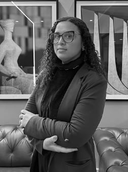 Dra. Polyane Christine Ferreira Leal Dra. Polyane Christine Ferreira Leal