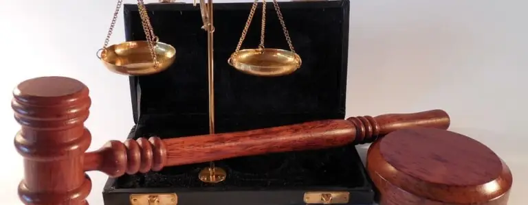 Diferenças entre Advogado de Defesa e de Acusação